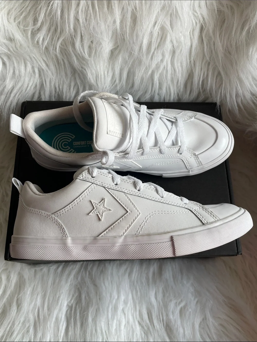 Converse Comfort Cushion Sneakers Size 6.5 NWOT